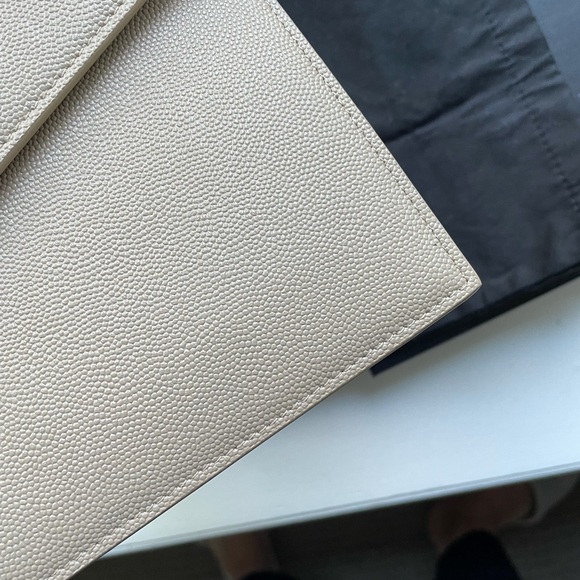 Brand new YSL clutch, bought from Yorkdale Toronto in 2020 - Picture 6 of 8